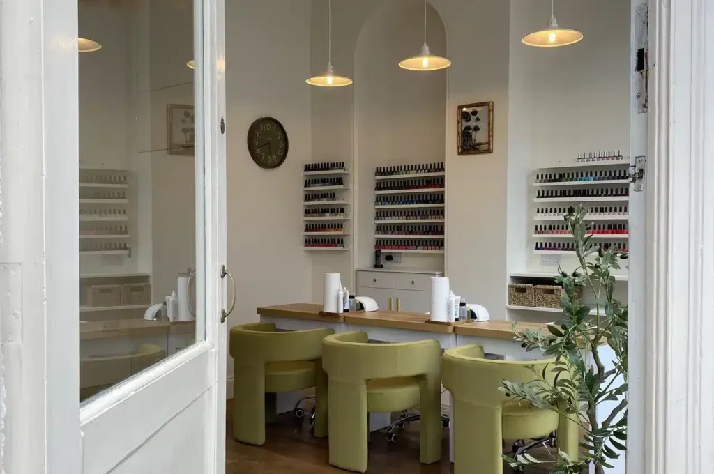 High end commercial property High quality local Tunbridge Wells nail shop Central location commercial store project Green chairs