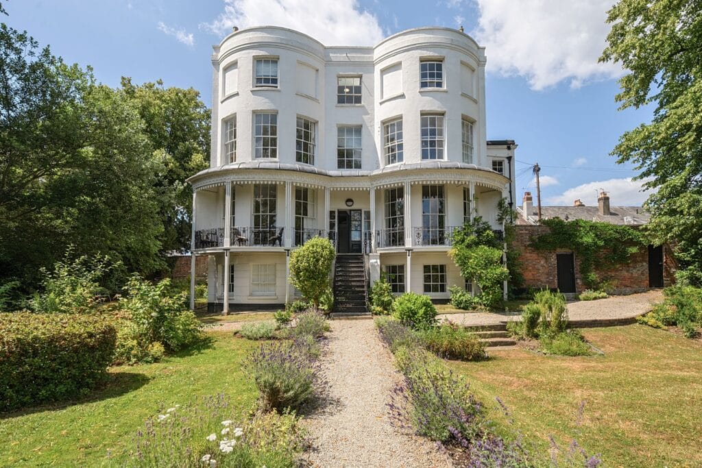 a stunning townhouse in Tunbridge wells