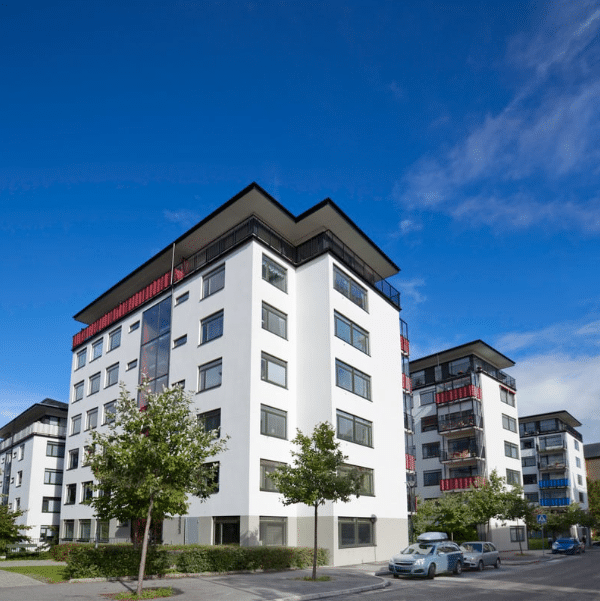 Why Growing Brands Need an Estates Partner, Not Just an Agent